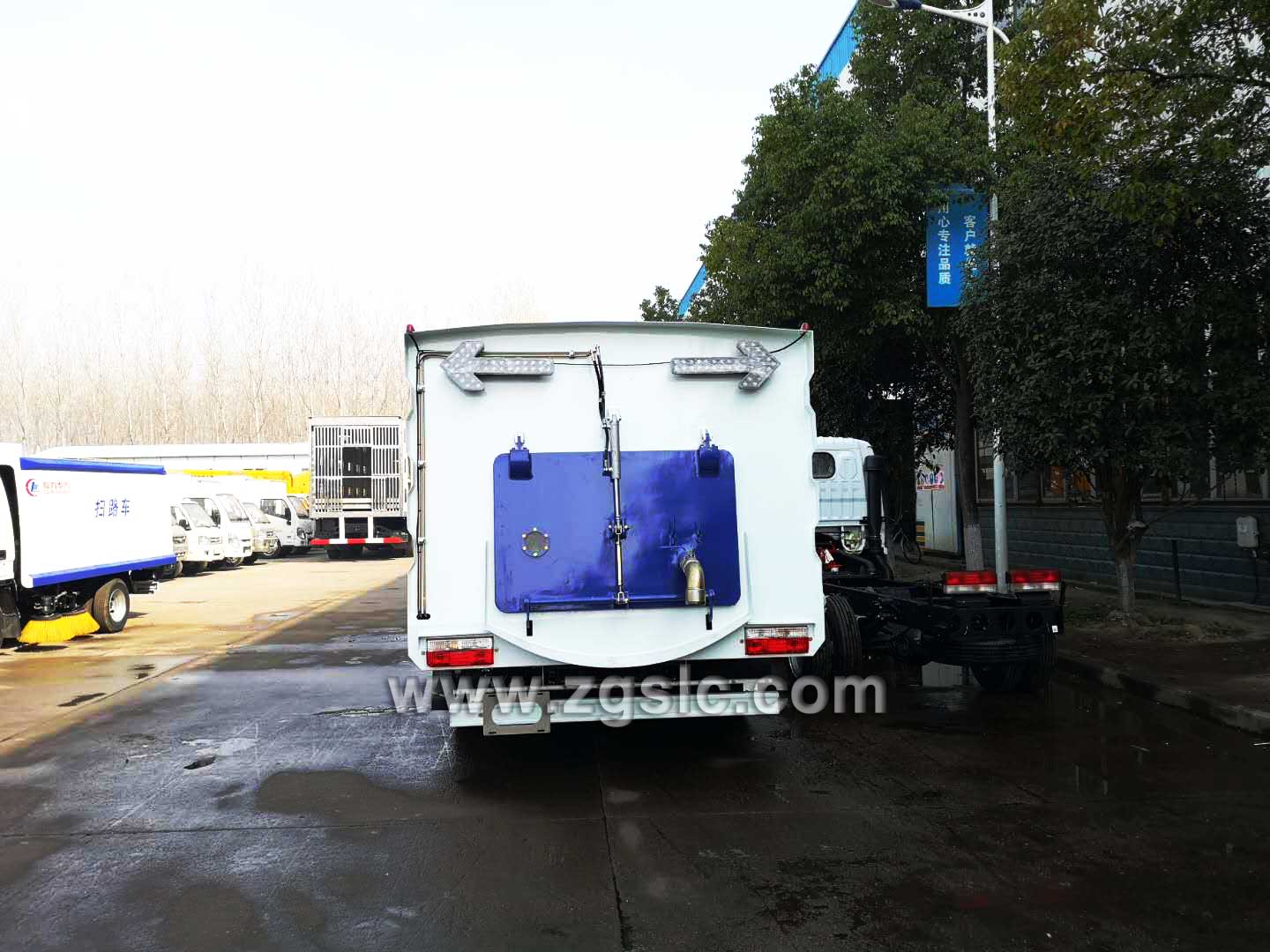 湖北程力東風(fēng)大多利卡洗掃車(國五)