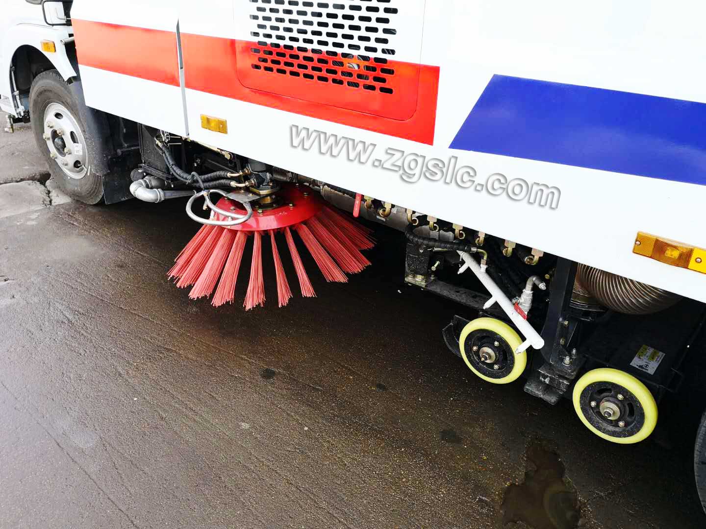 湖北程力東風(fēng)大多利卡洗掃車(國五)