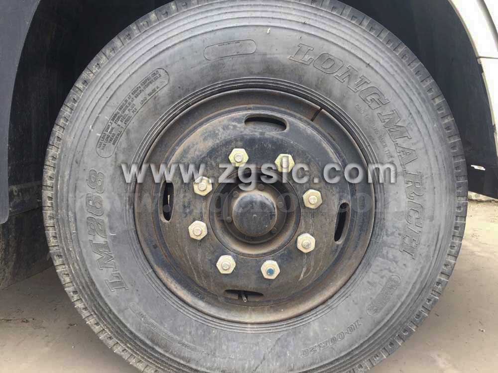 湖北程力東風(fēng)小多利卡吸污車(國五)