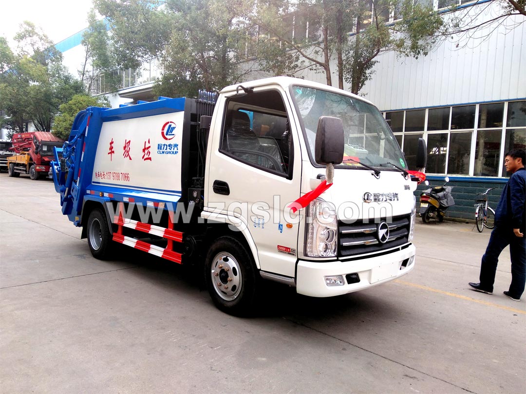 凱馬壓縮垃圾車_藍(lán)牌壓縮垃圾車能做多少方？