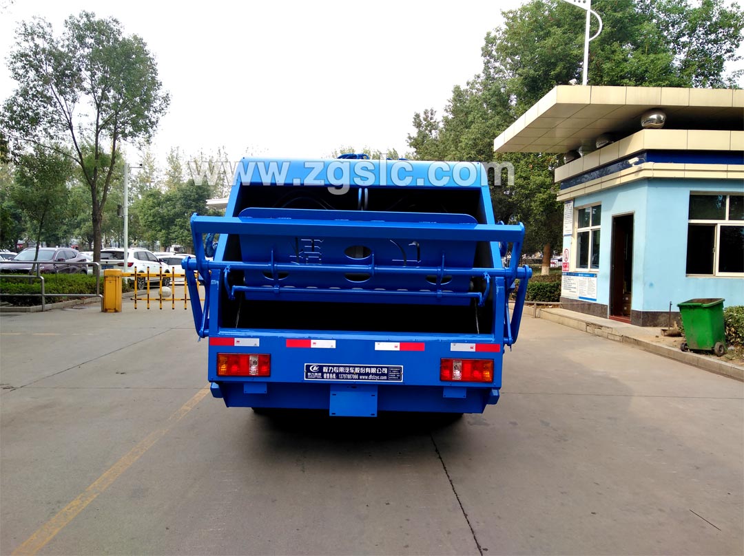 凱馬壓縮垃圾車_藍(lán)牌壓縮垃圾車多少錢一輛？
