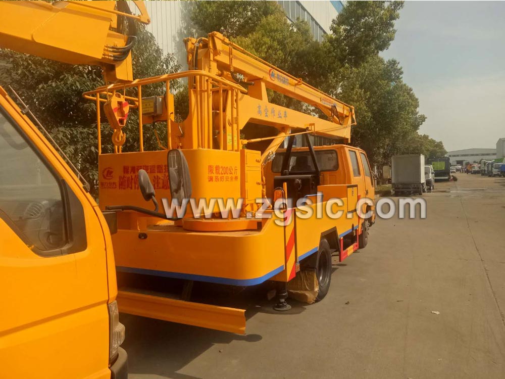 江鈴雙排高空作業(yè)車(國五)