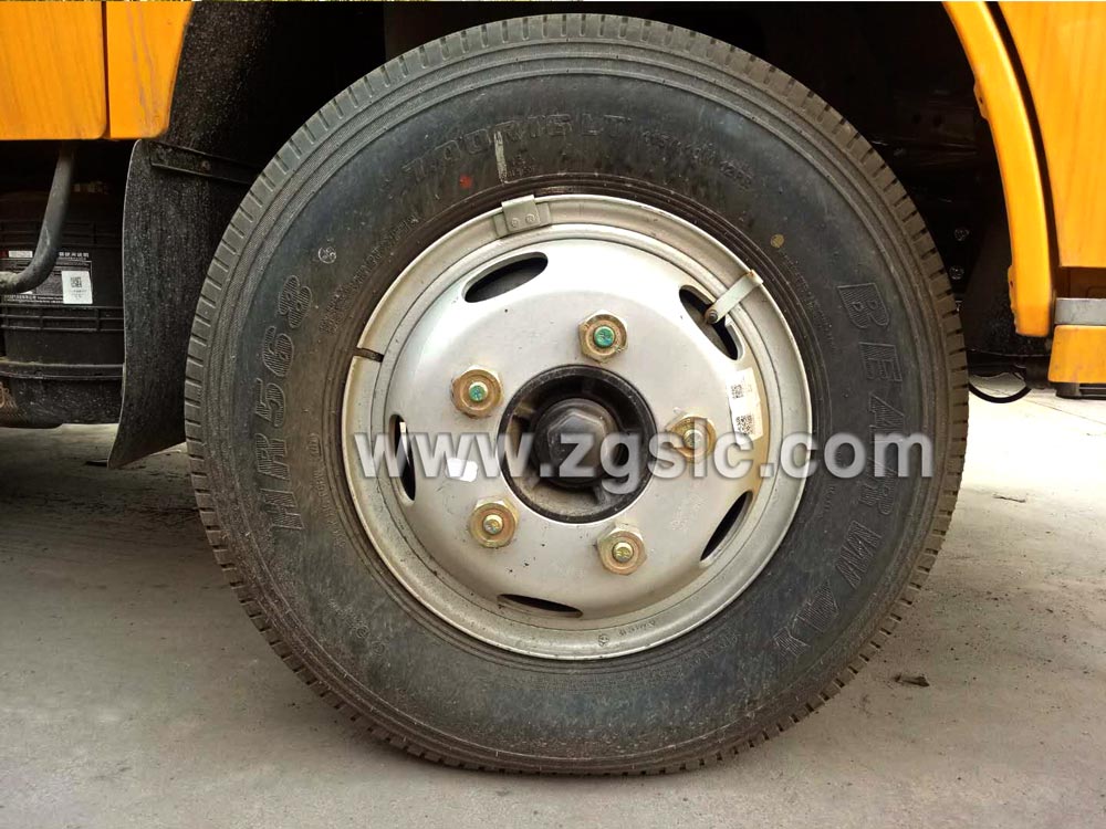 東風(fēng)凱普特高空作業(yè)車(雙排)國(guó)五