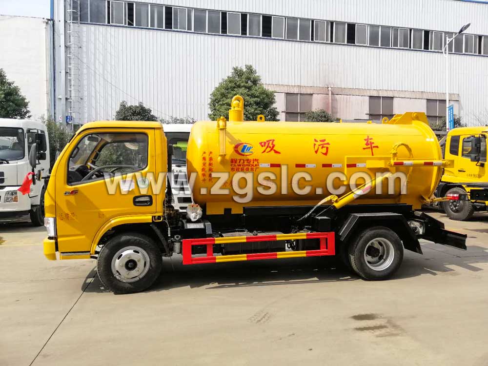 湖北程力東風(fēng)小多利卡吸污車(國五)