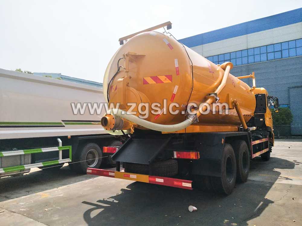 湖北程力東風(fēng)天龍吸污車(國五)