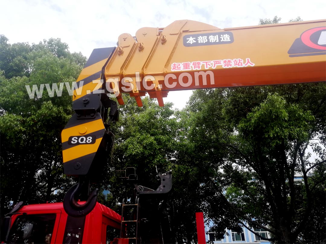 東風(fēng)特商單橋隨車吊_東風(fēng)特商隨車吊配的幾噸吊機(jī)