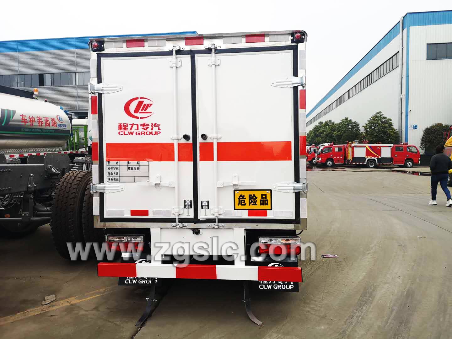 東風(fēng)途逸易燃?xì)怏w廂式運(yùn)輸車(國五)