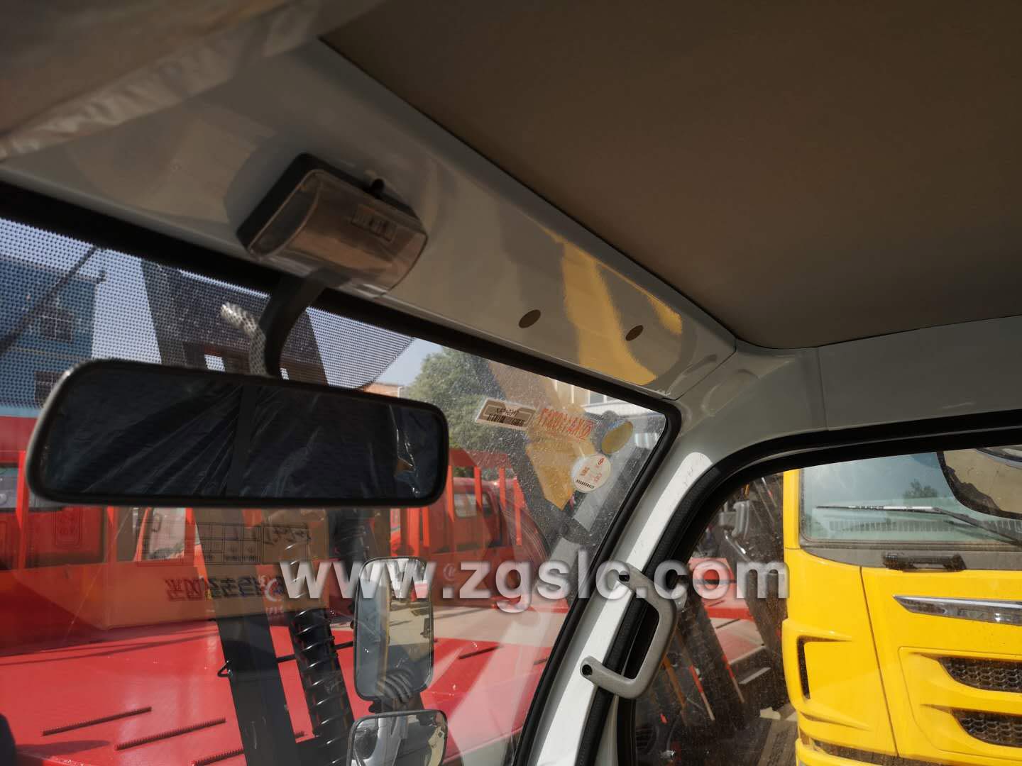 東風(fēng)小多利卡爆破器材運(yùn)輸車(國五)