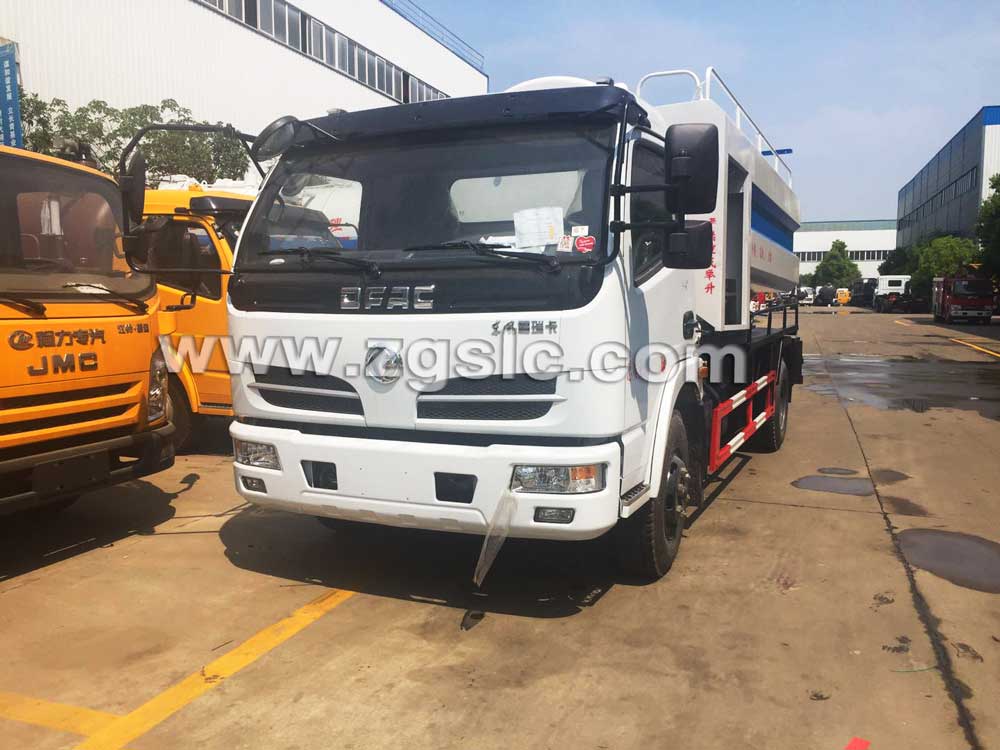 湖北程力東風(fēng)福瑞卡清洗吸污車(國五)
