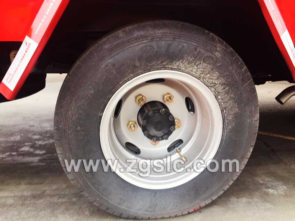 湖北程力東風(fēng)小多利卡高壓清洗車(chē)(國(guó)五)