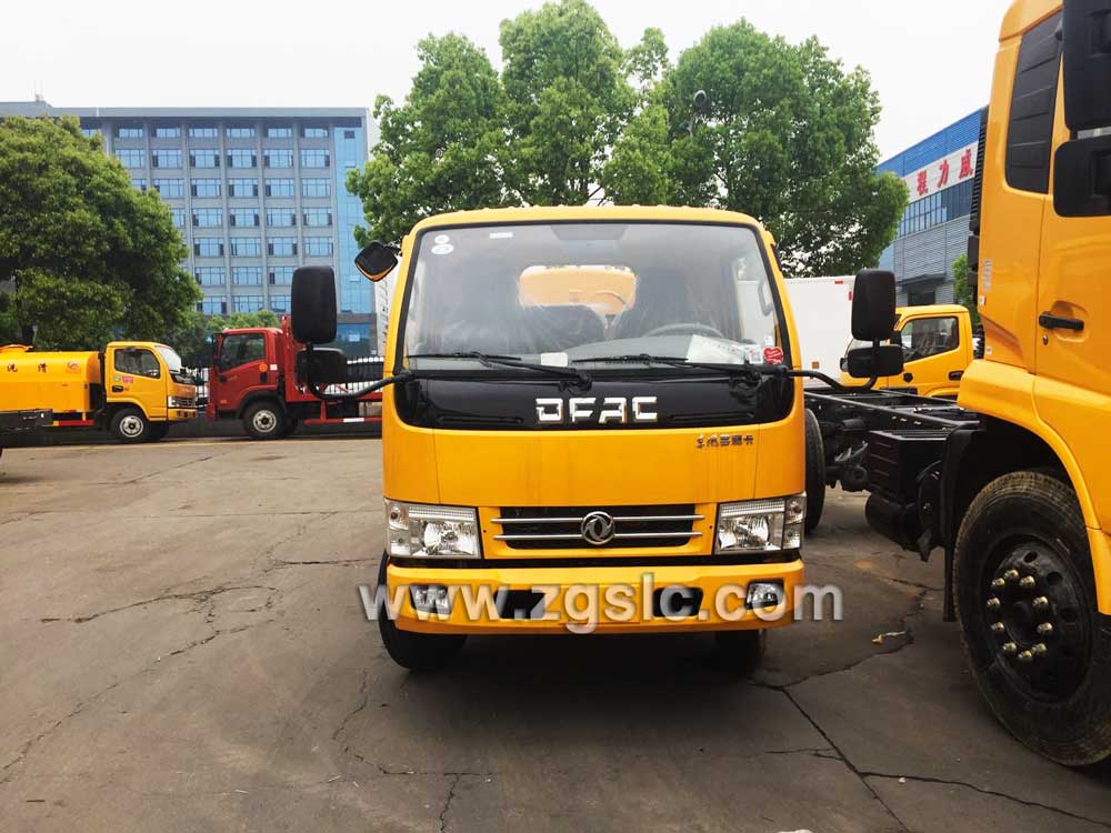 湖北程力東風(fēng)小多利卡高壓清洗車(chē)(國(guó)五)