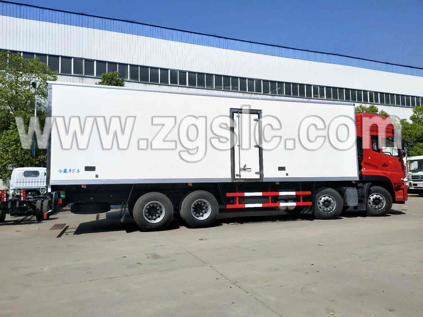 東風(fēng)天龍后前四后八冷藏車