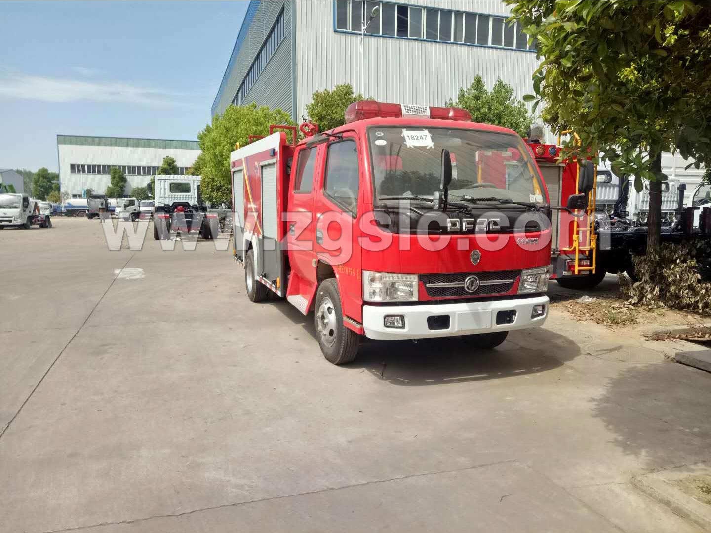 東風(fēng)凱普特雙排水罐消防車 (國(guó)五)