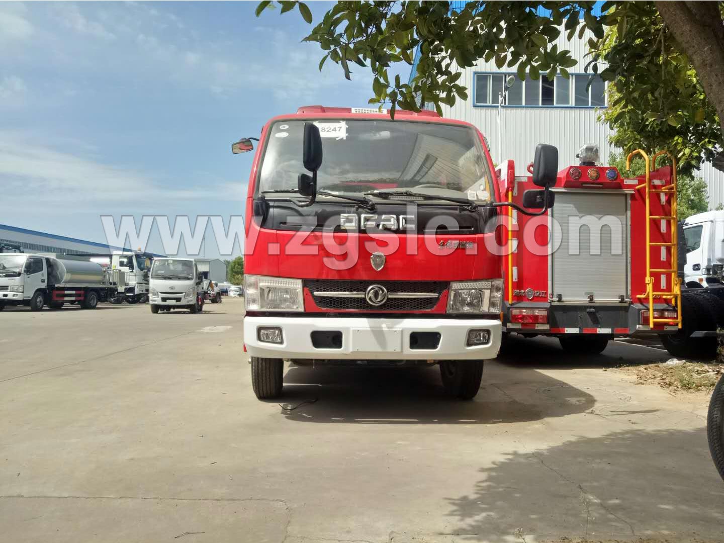 東風(fēng)凱普特雙排水罐消防車 (國(guó)五)