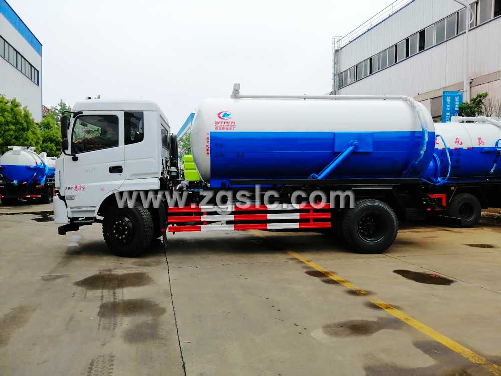 湖北程力東風(fēng)專底吸污車(國五)