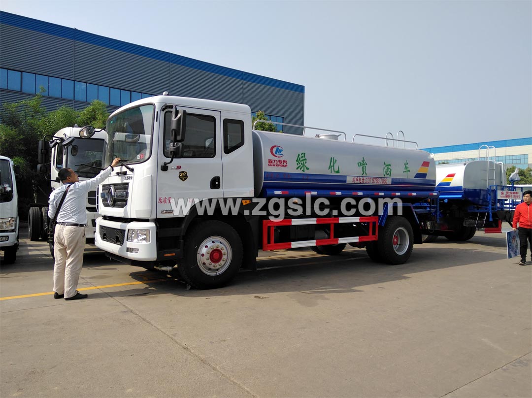 灑水車廠家報(bào)價