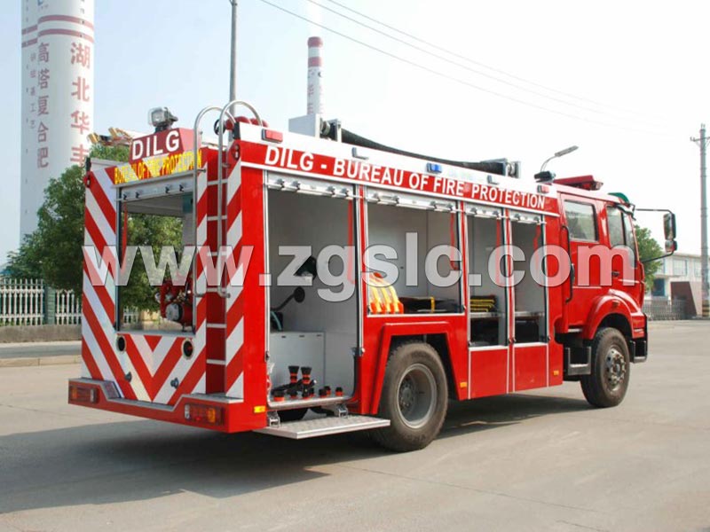 程力集團(tuán)豪沃干粉消防車(國五)