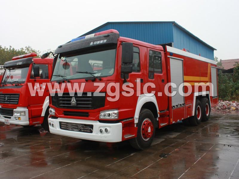 程力集團(tuán)豪沃干粉消防車(國五)