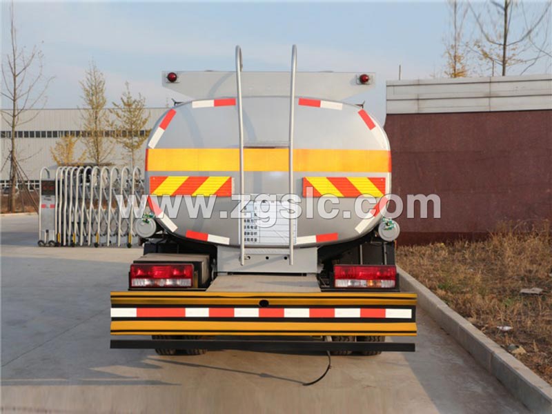 程力集團(tuán)江淮5方加油車(國五)