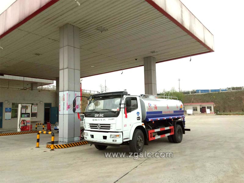 灑水車廠家直銷價(jià)格