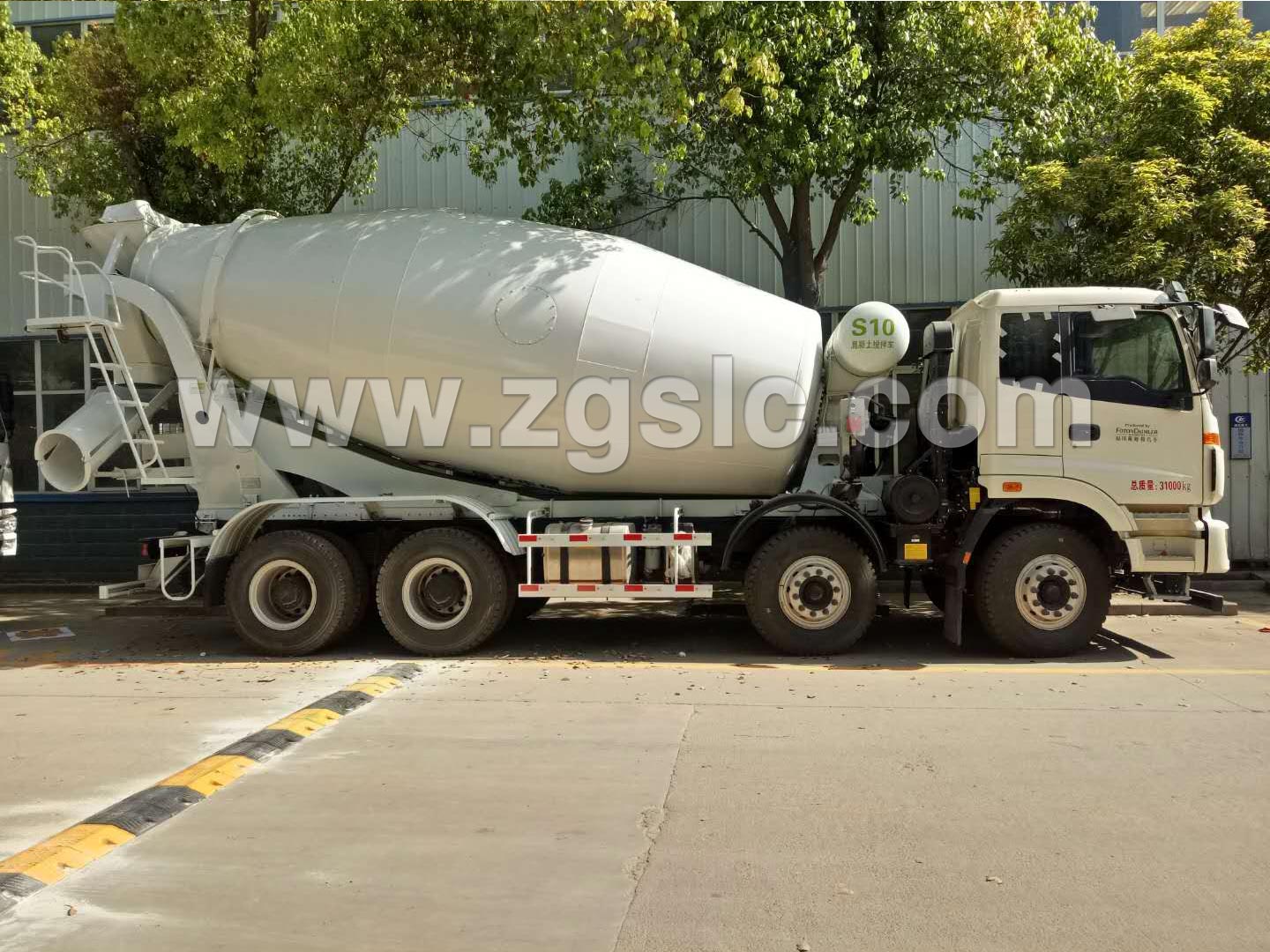 程力福田混凝土攪拌運(yùn)輸車(chē)外觀側(cè)面圖-廠家價(jià)格