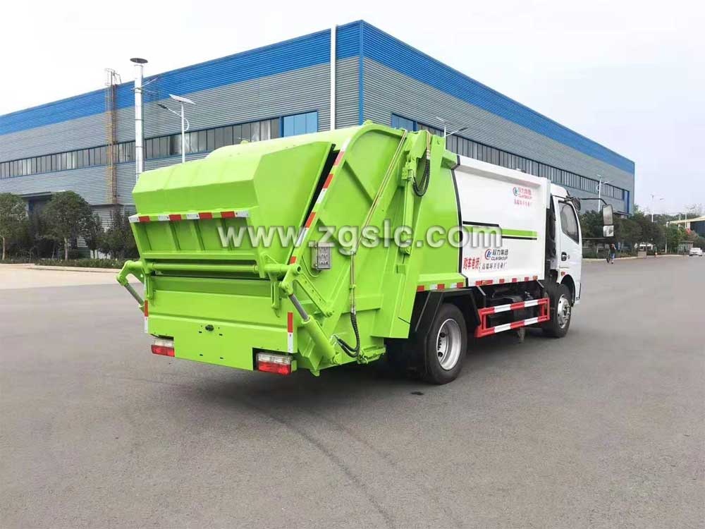 國六東風(fēng)大多利卡壓縮垃圾車_國六壓縮垃圾車內(nèi)飾