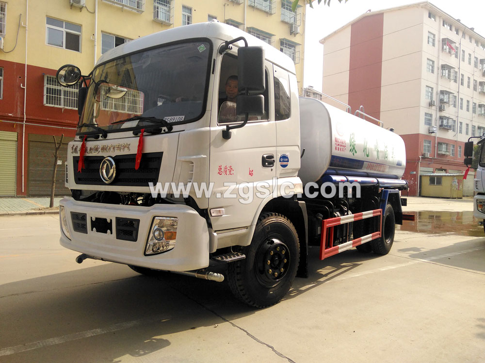 程力專(zhuān)用汽車(chē)有限公司東風(fēng)專(zhuān)底灑水車(chē)價(jià)格