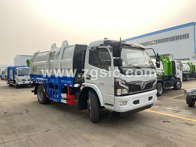 程力集團東風(fēng)大多利卡側(cè)裝帶壓縮垃圾車