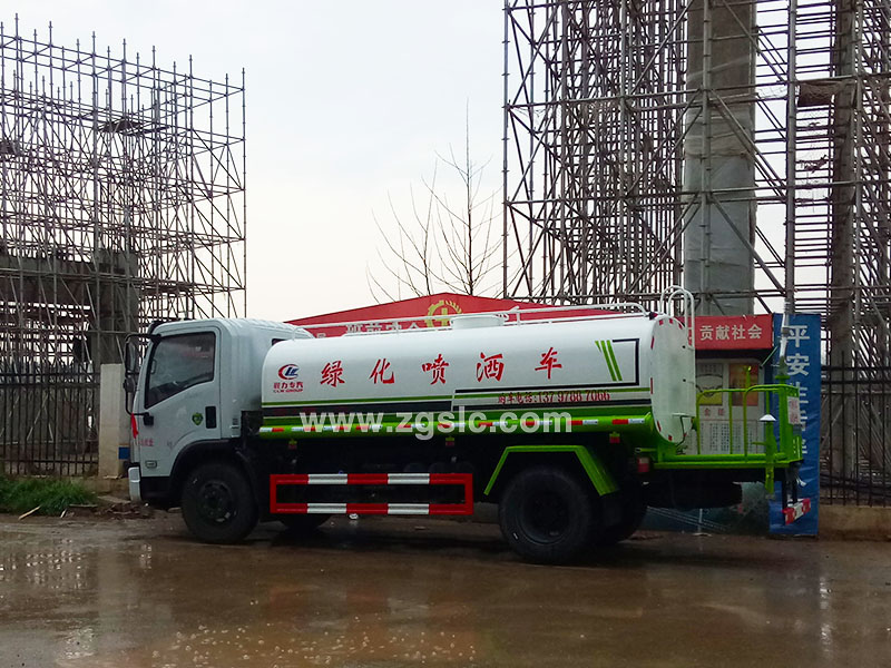 上圖為送車(chē)實(shí)拍
