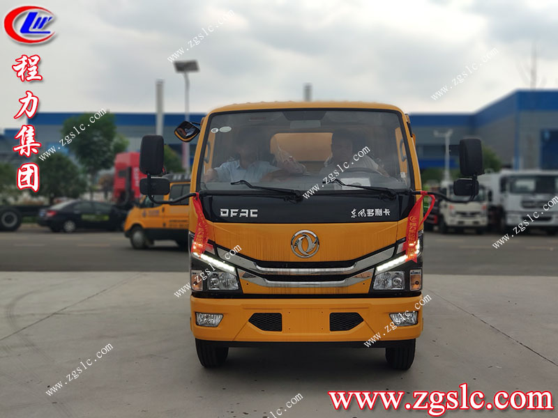 程力集團(tuán)多利卡清洗吸污車(chē).jpg